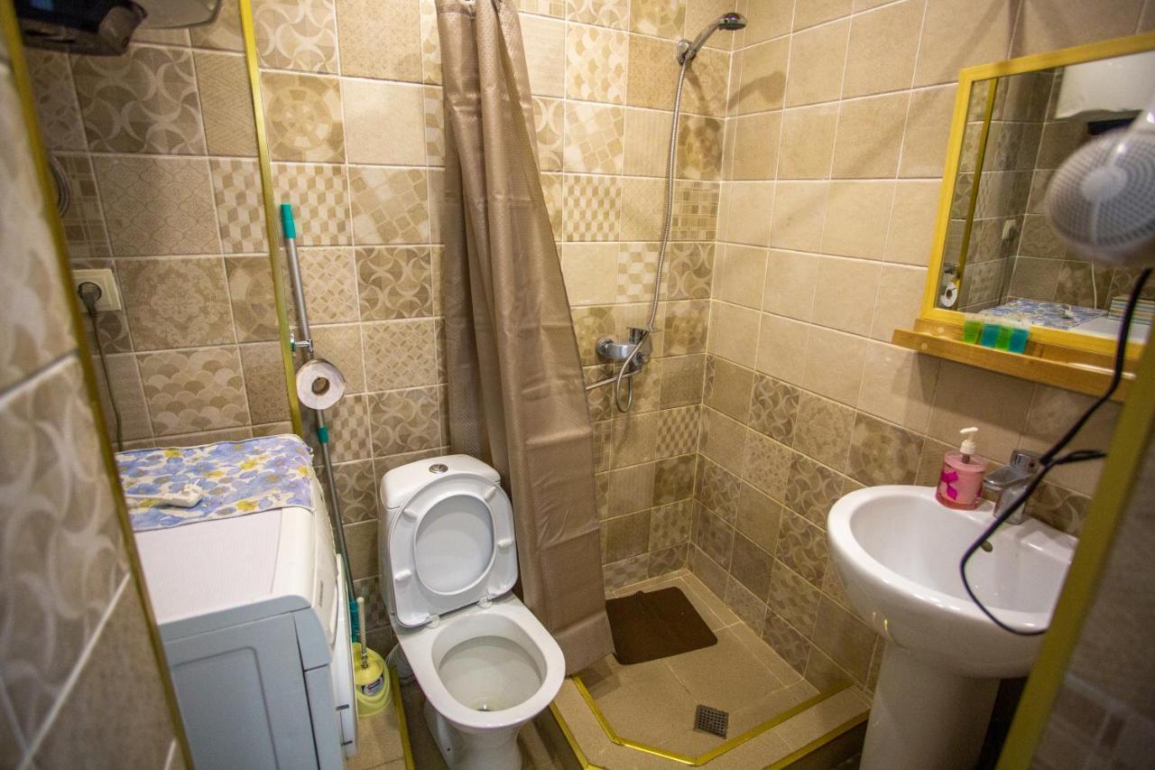 Downtown Apartment Near Sulfur Baths Tbilisi Eksteriør billede