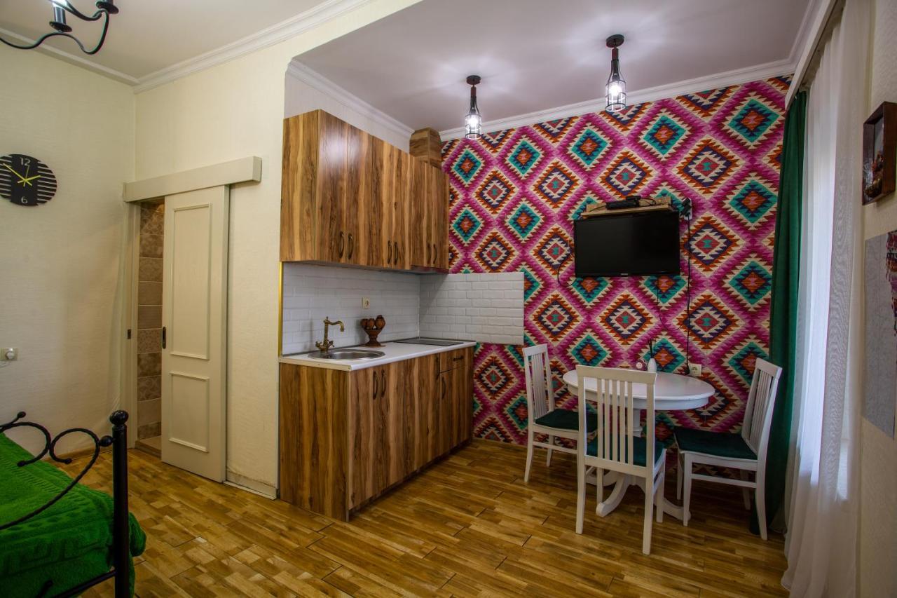 Downtown Apartment Near Sulfur Baths Tbilisi Eksteriør billede