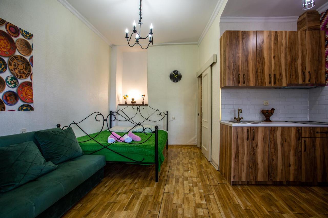 Downtown Apartment Near Sulfur Baths Tbilisi Eksteriør billede